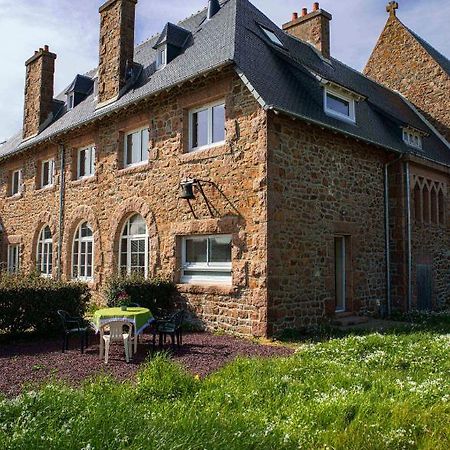 Le Presbytere Du Talbert Bed & Breakfast Pleubian Eksteriør bilde