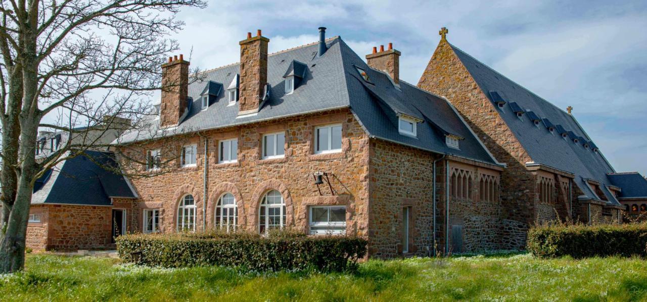 Le Presbytere Du Talbert Bed & Breakfast Pleubian Eksteriør bilde